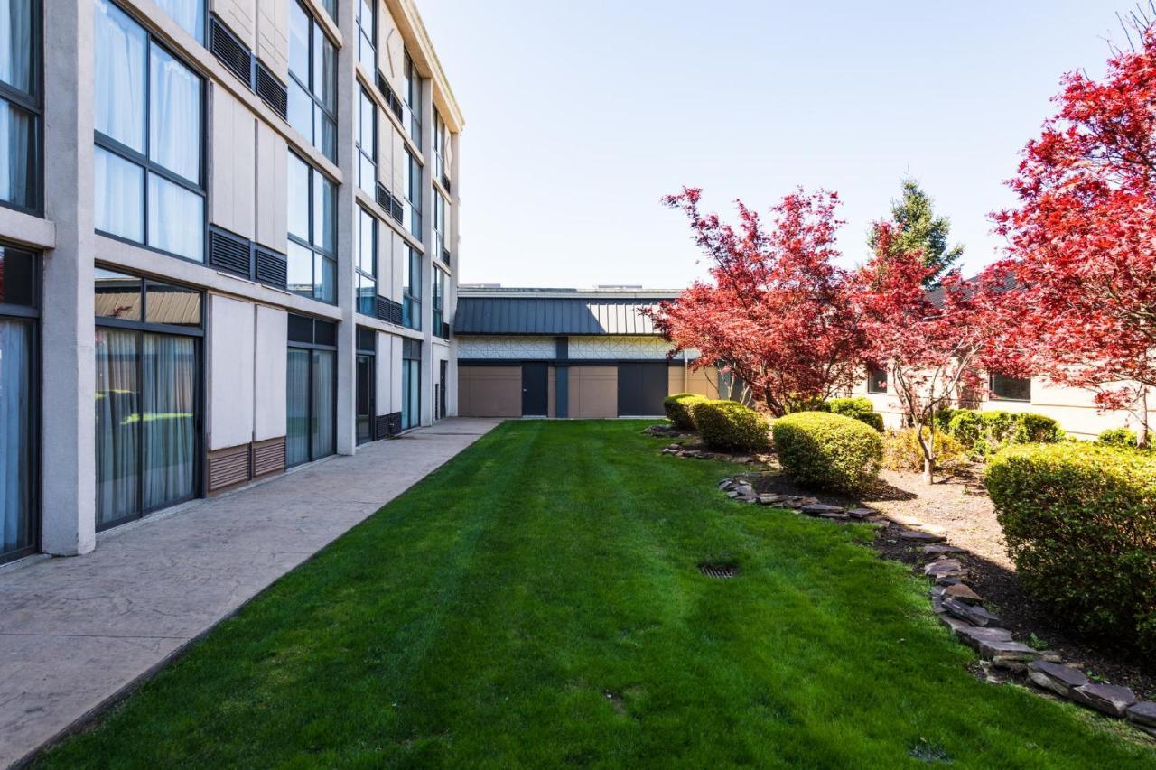 Holiday Inn South Plainfield-Piscataway By Ihg Eksteriør billede