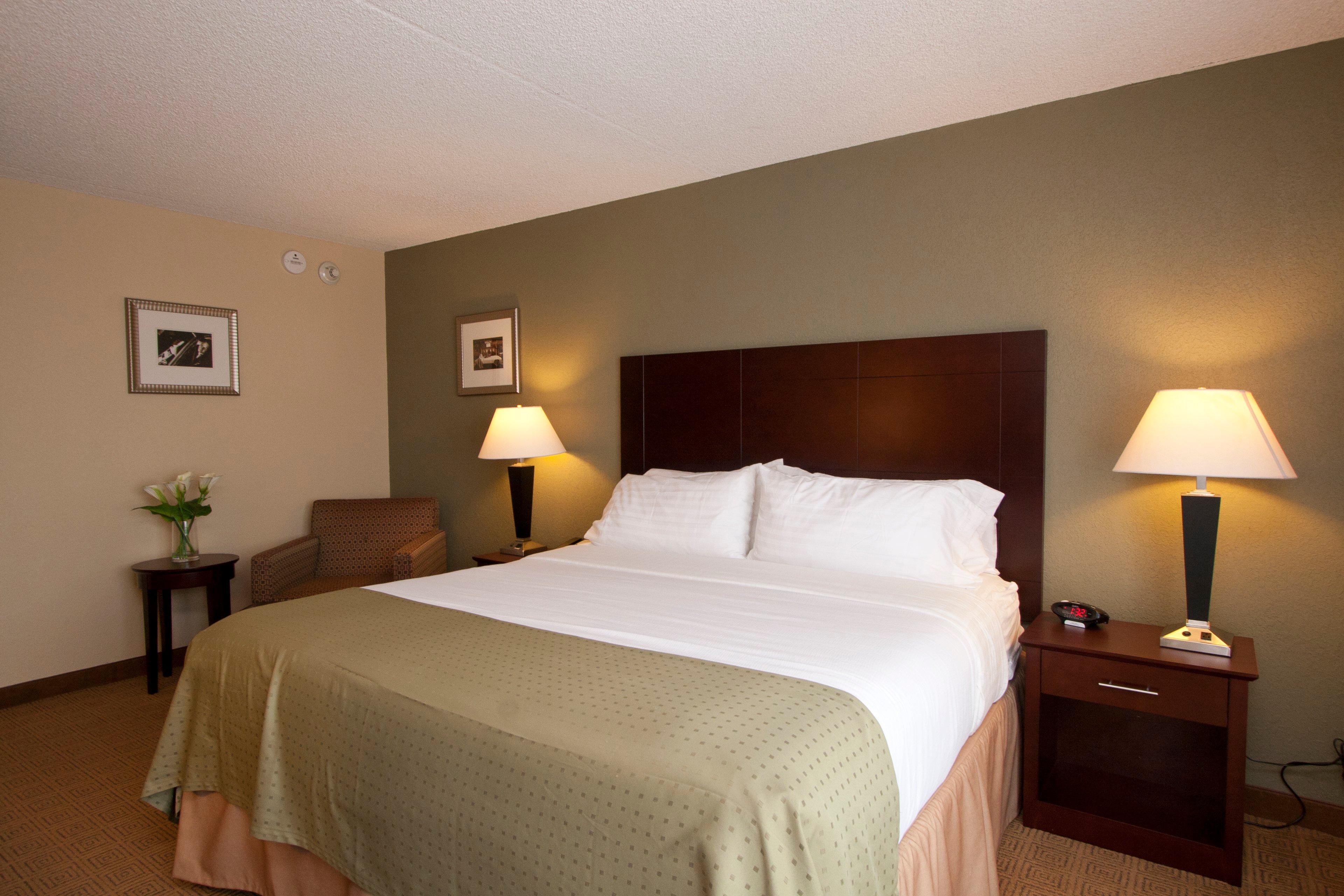 Holiday Inn South Plainfield-Piscataway By Ihg Eksteriør billede