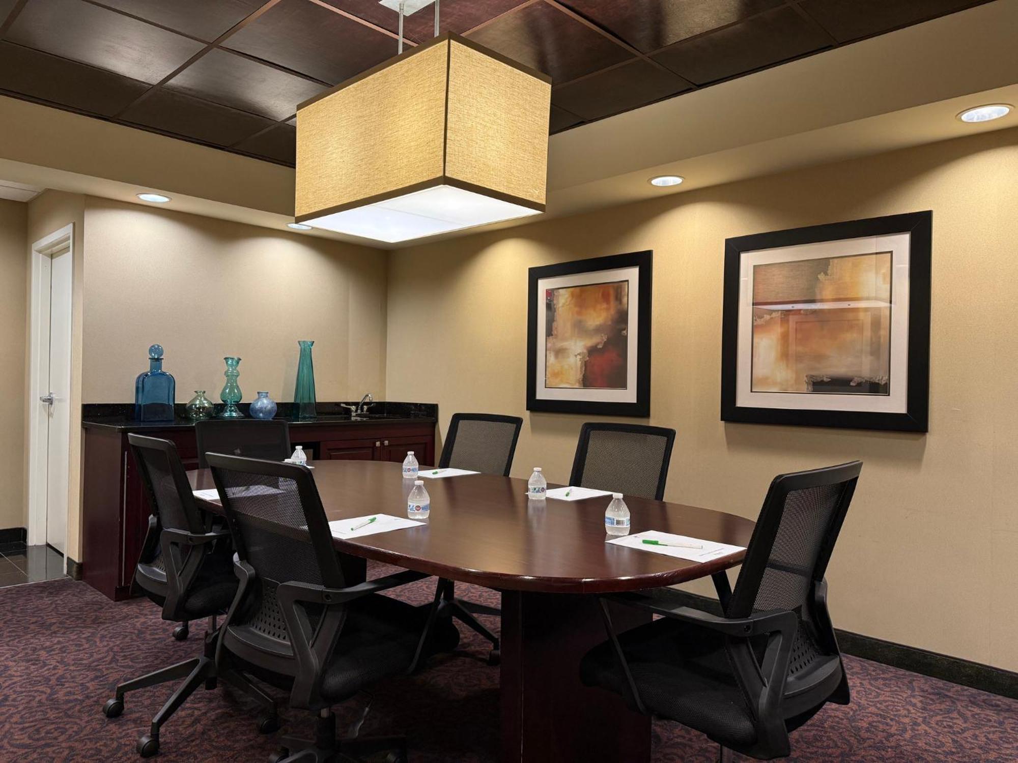 Holiday Inn South Plainfield-Piscataway By Ihg Eksteriør billede